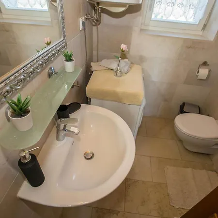 Meri Villa *